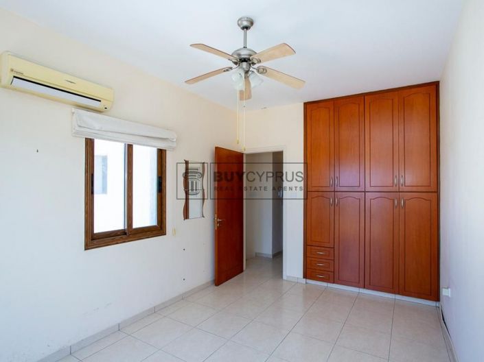 Image No.17-2 Bed Townhouse for sale