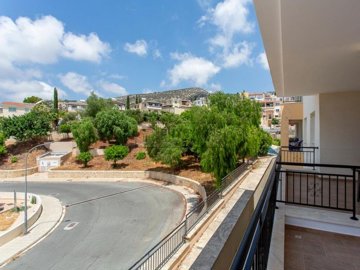 Apartment For Sale  in  Peyia