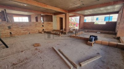 Apartment For Sale  in  Chlorakas