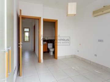Semi Detached Villa For Sale  in  Peyia