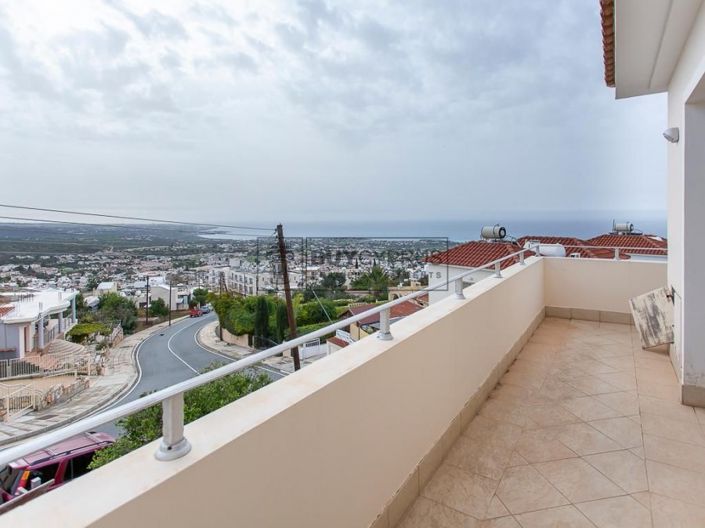 Image No.2-3 Bed Property for sale