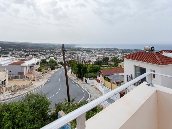 Image No.21-3 Bed Property for sale