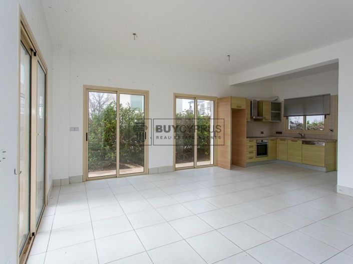 Image No.5-Propriété de 3 chambres à vendre à Peyia