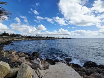 Detached Villa For Sale  in  Sea Caves