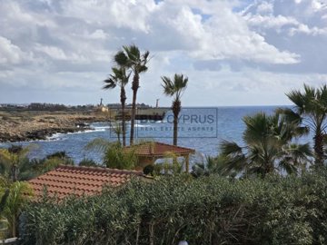 Detached Villa For Sale  in  Sea Caves