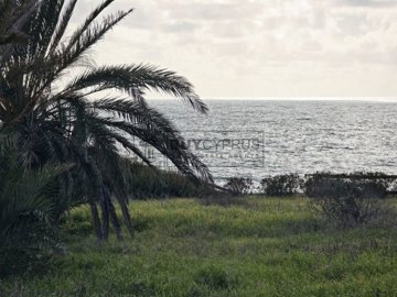 Detached Villa For Sale  in  Sea Caves