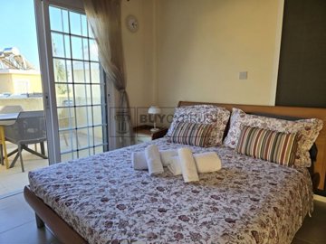 Apartment For Sale  in  Peyia