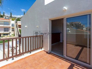 Apartment For Sale  in  Chlorakas