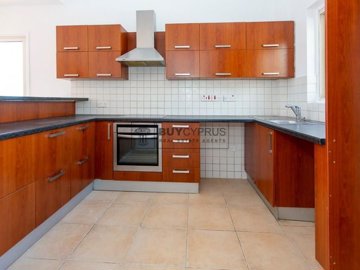 Apartment For Sale  in  Chlorakas