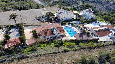 Detached Villa For Sale  in  Tremithousa