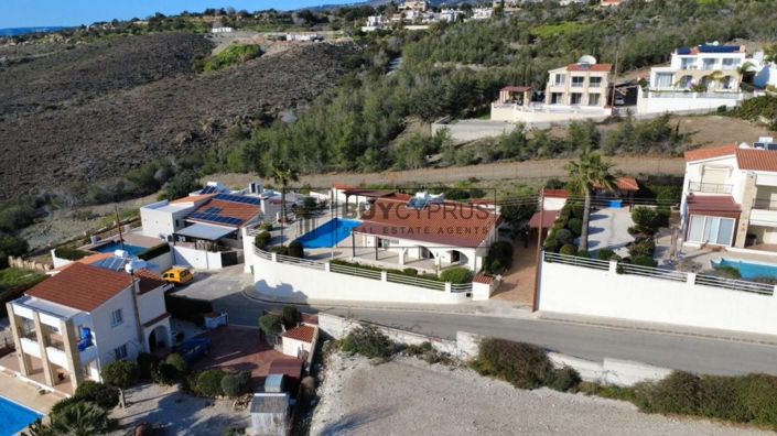 Image No.9-2 Bed Villa for sale