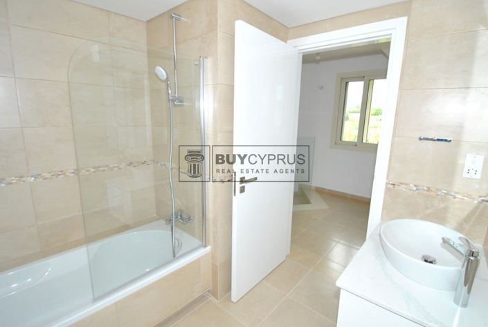 Image No.17-3 Bed Villa for sale