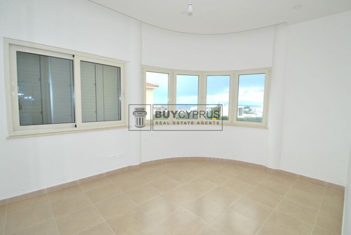 Image No.21-3 Bed Villa for sale