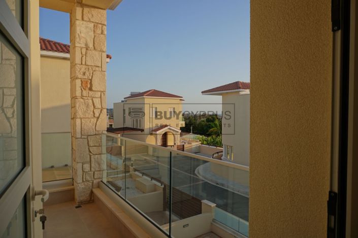 Image No.41-3 Bed Villa for sale