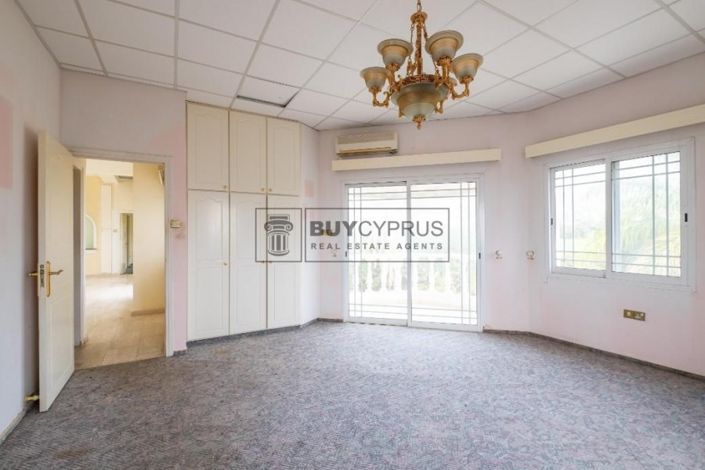 Image No.13-6 Bed Villa for sale