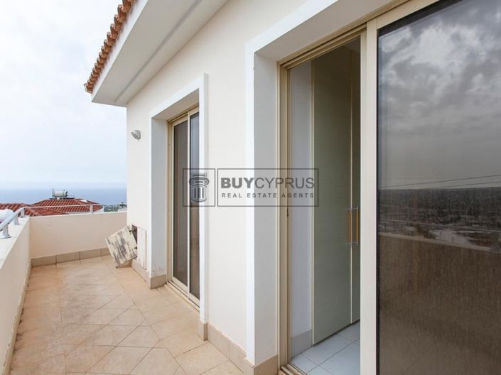 Image No.20-Propriété de 3 chambres à vendre à Peyia