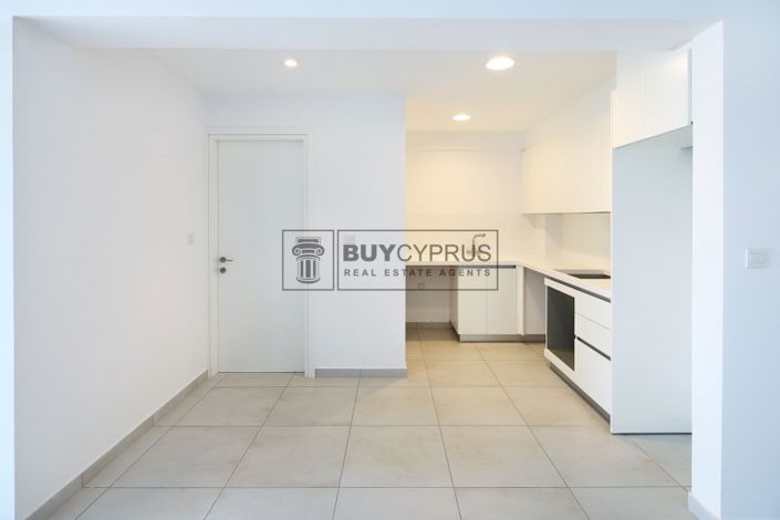 Image No.6-2 Bed Townhouse for sale