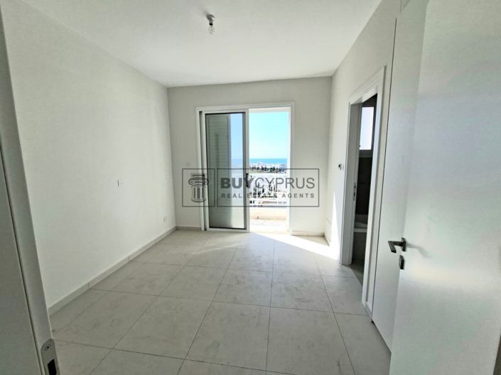 Image No.6-2 Bed Property for sale