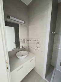 Semi Detached Villa For Sale  in  Chlorakas