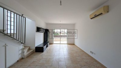 Semi Detached Villa For Sale  in  Universal