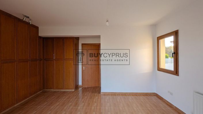 Image No.19-3 Bed Villa for sale