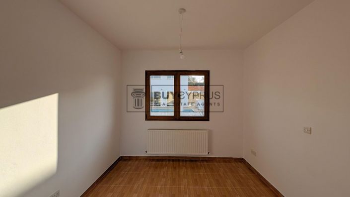 Image No.20-3 Bed Villa for sale