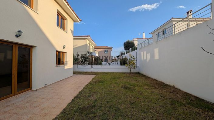 Image No.22-3 Bed Villa for sale