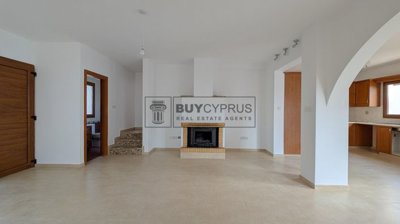 Detached Villa For Sale  in  Tsada