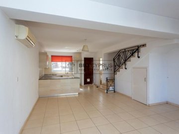 Town House For Sale  in  Argaka