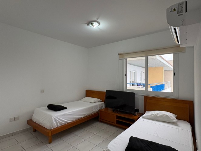 Image No.12-2 Bed Apartment for sale