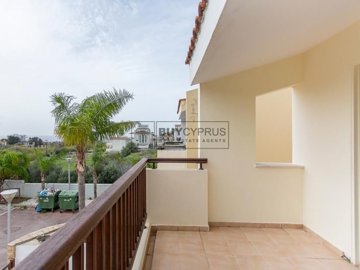 Town House For Sale  in  Chlorakas