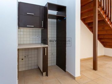 Town House For Sale  in  Chlorakas