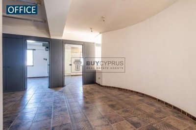 Building For Sale  in  Engomi