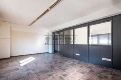 Building For Sale  in  Engomi