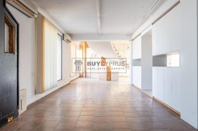 Building For Sale  in  Engomi