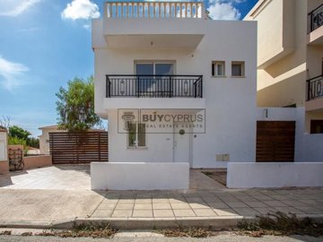 Semi Detached Villa For Sale  in  Peyia