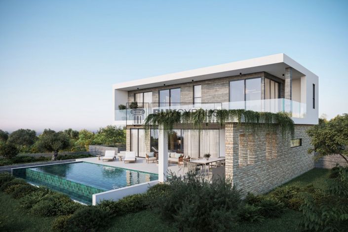 Image No.8-4 Bed Villa for sale