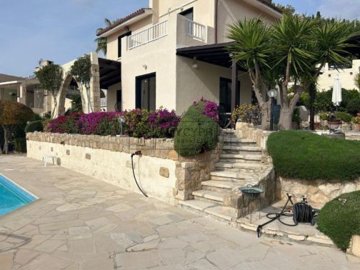 Detached Villa For Sale  in  Kamares - Tala