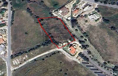 Residential Land  For Sale  in  Argaka