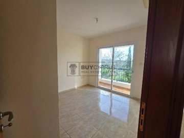 Town House For Sale  in  Chlorakas
