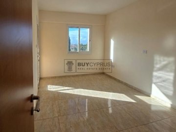 Town House For Sale  in  Chlorakas