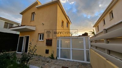 Detached Villa For Sale  in  Peyia