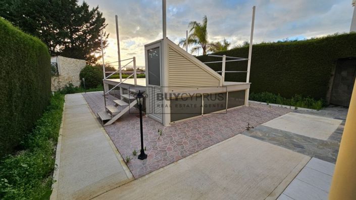 Image No.11-2 Bed Villa for sale