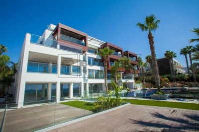 Building For Sale  in  Kato Paphos