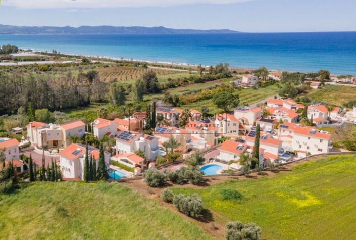 Image No.30-3 Bed Villa for sale