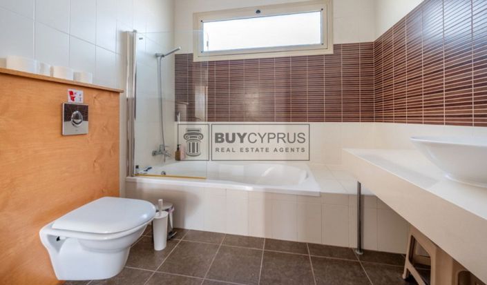 Image No.19-4 Bed Villa for sale