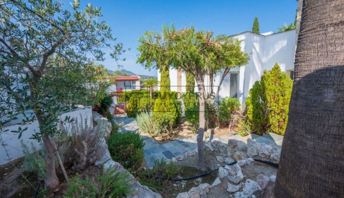 Image No.28-4 Bed Villa for sale