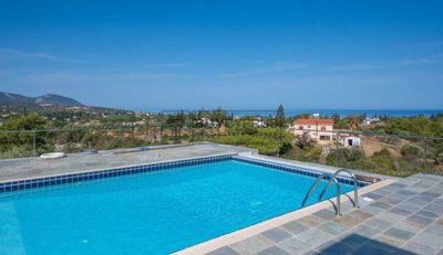 Detached Villa For Sale  in  Neo Chorio