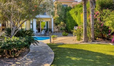 Detached Villa For Sale  in  Latchi