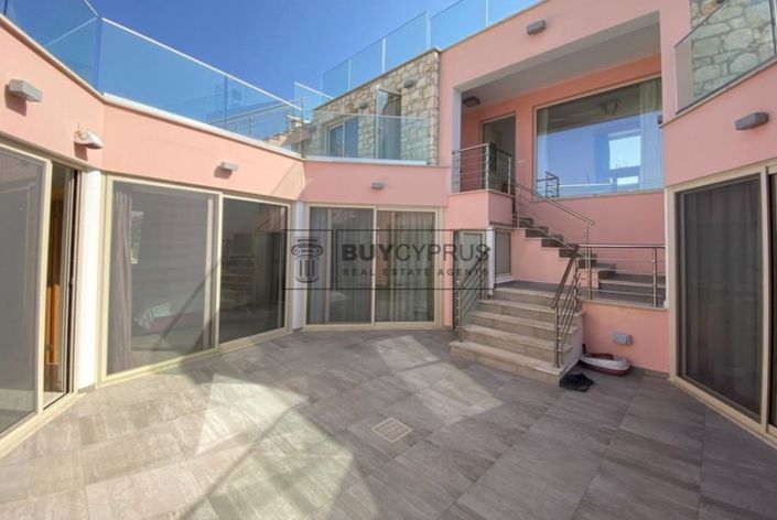 Image No.17-5 Bed Villa for sale